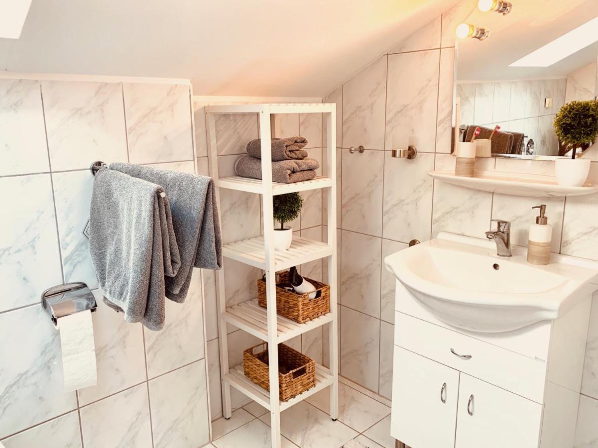 צוויזל Moderne Ferienwohnung Mit Herrlicher Fernsicht מראה חיצוני תמונה