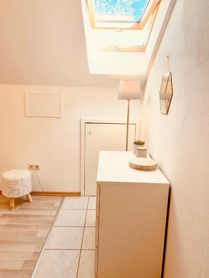צוויזל Moderne Ferienwohnung Mit Herrlicher Fernsicht מראה חיצוני תמונה